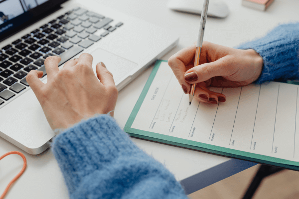 Como Criar um Layout de Habit Tracker Minimalista e Funcional