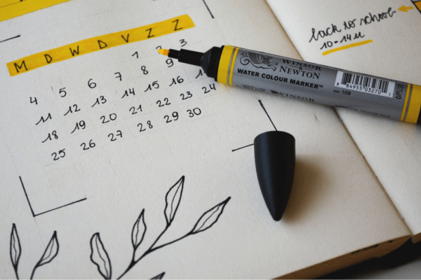 Passo a passo para montar um planner mensal DIY que funciona de verdade