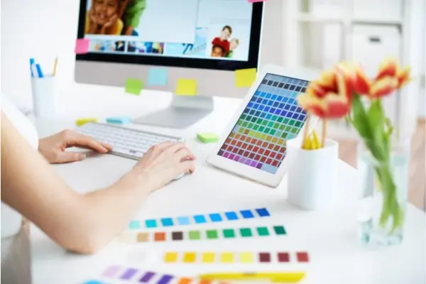 Constância de Cores em Diferentes Plataformas: Como Adaptar Sem Perder a Essência